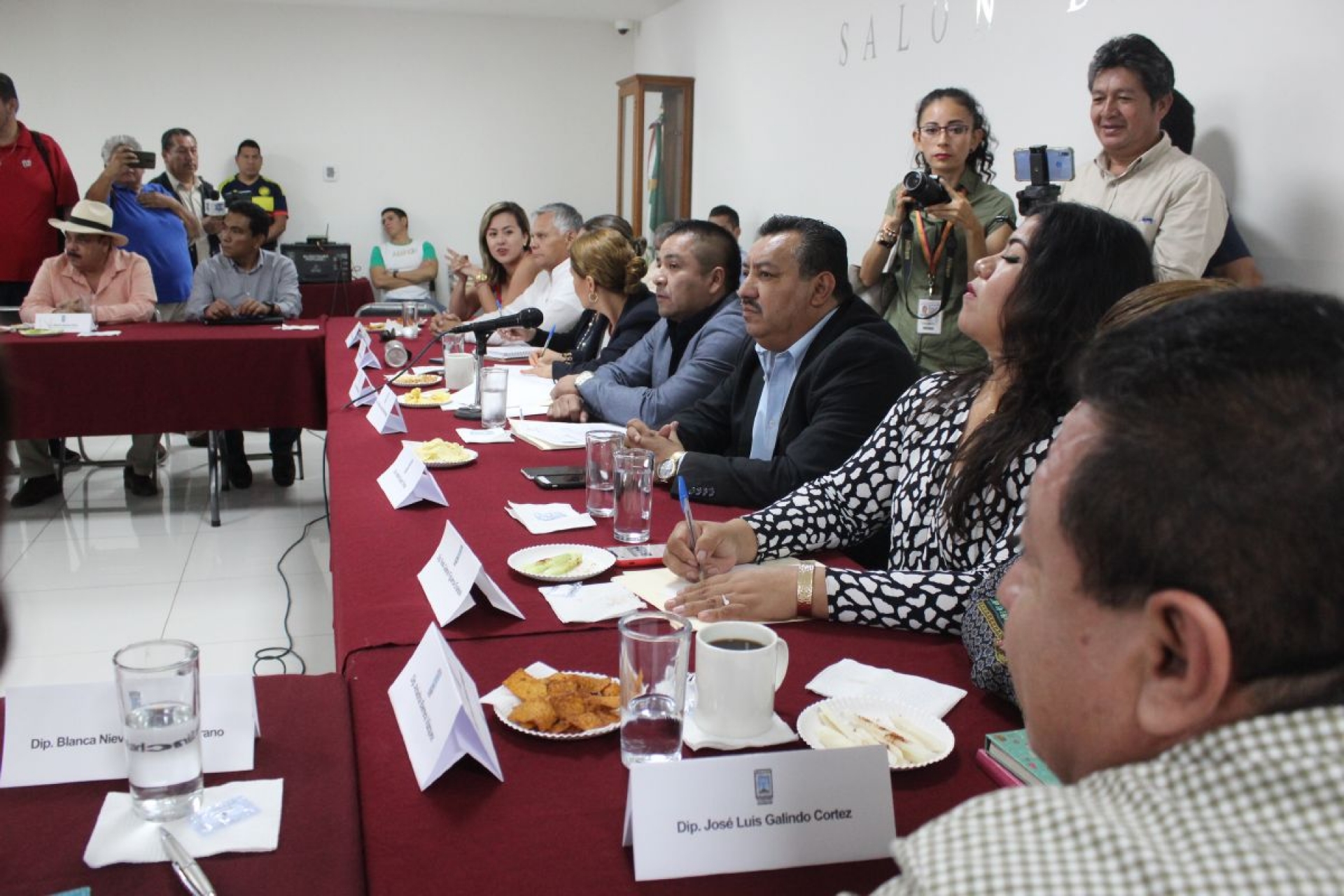 Acuerdan diputados y ediles “ruta jurídica” para modificar leyes de ingresos municipales