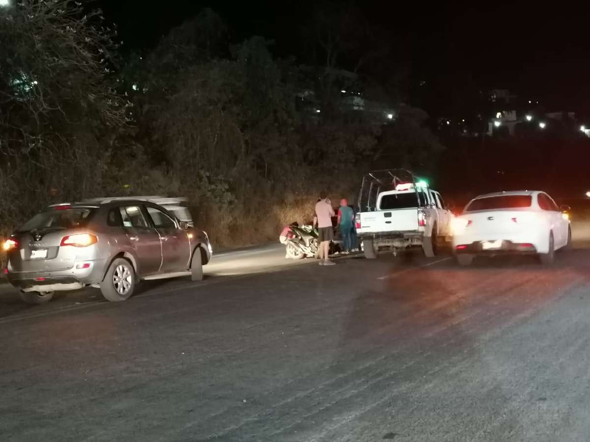 Motociclista resulta lesionado durante un choque