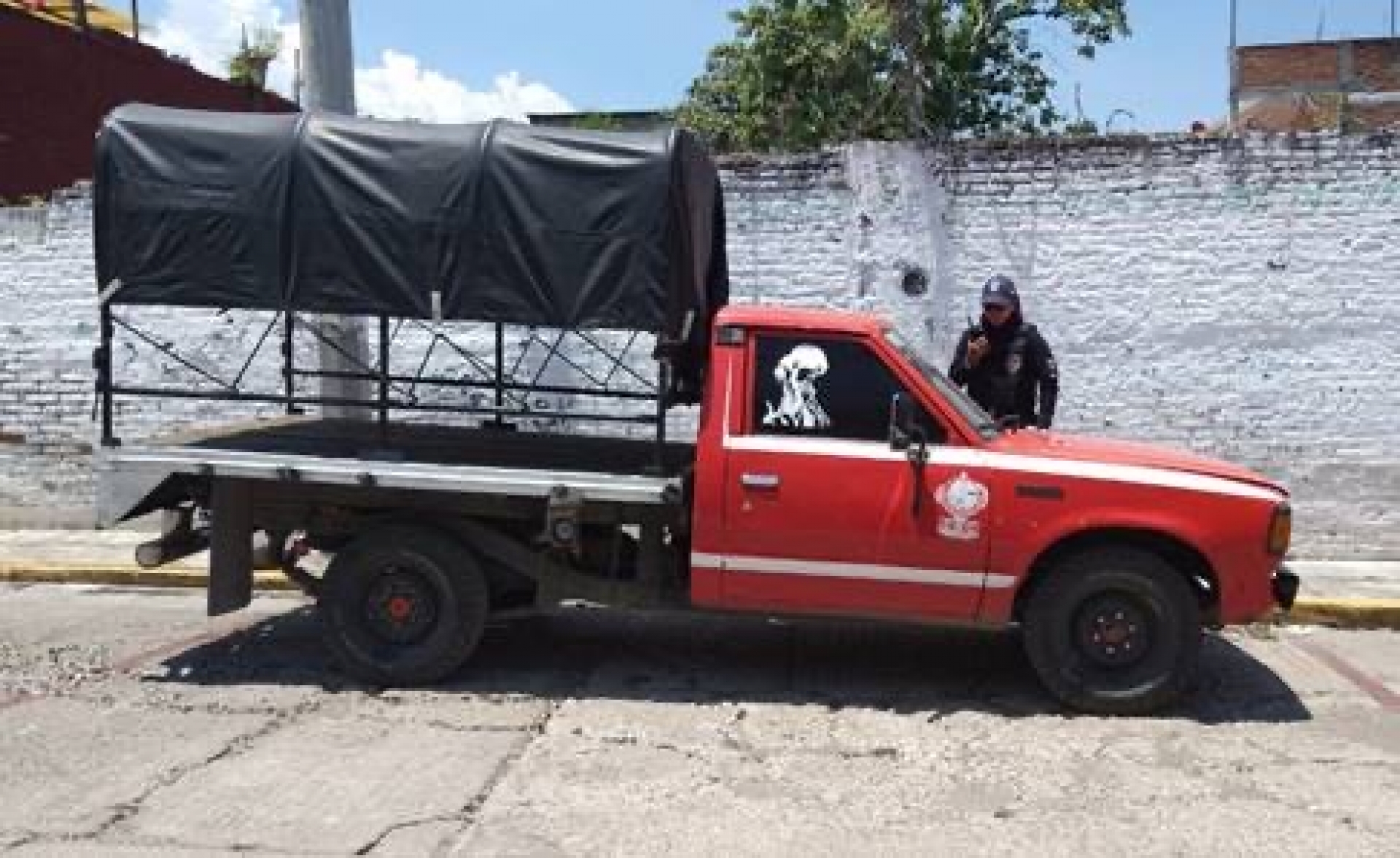 Encuentran cuatro vehículos que tienen reporte de robo