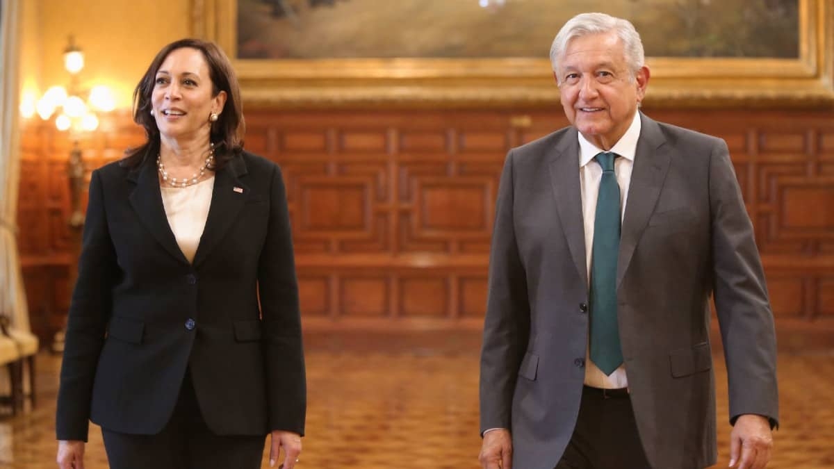 Kamala Harris propuso clientes a AMLO para vender avión presidencial