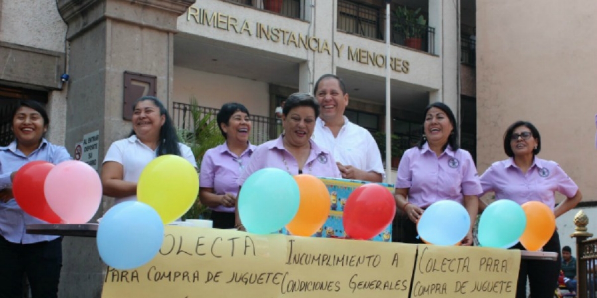 Trabajadores sindicalizados realizan colecta para festejo por el Día del Niño