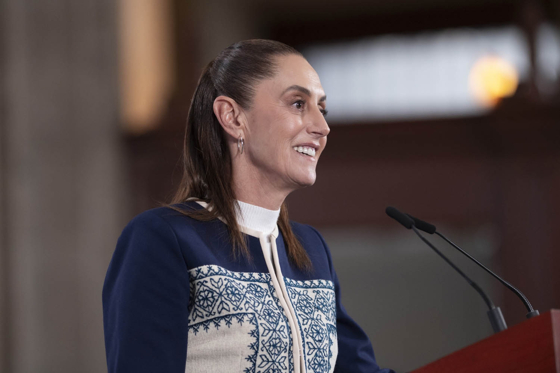 Sheinbaum confirma que avión de EU aterrizó en Toluca por capacitación