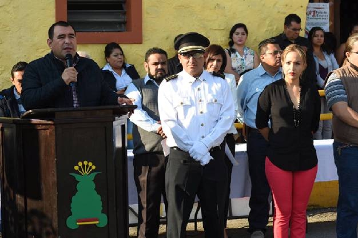 Agustín Alonso Gutiérrez entregó vehículos y equipo a personal de proximidad social