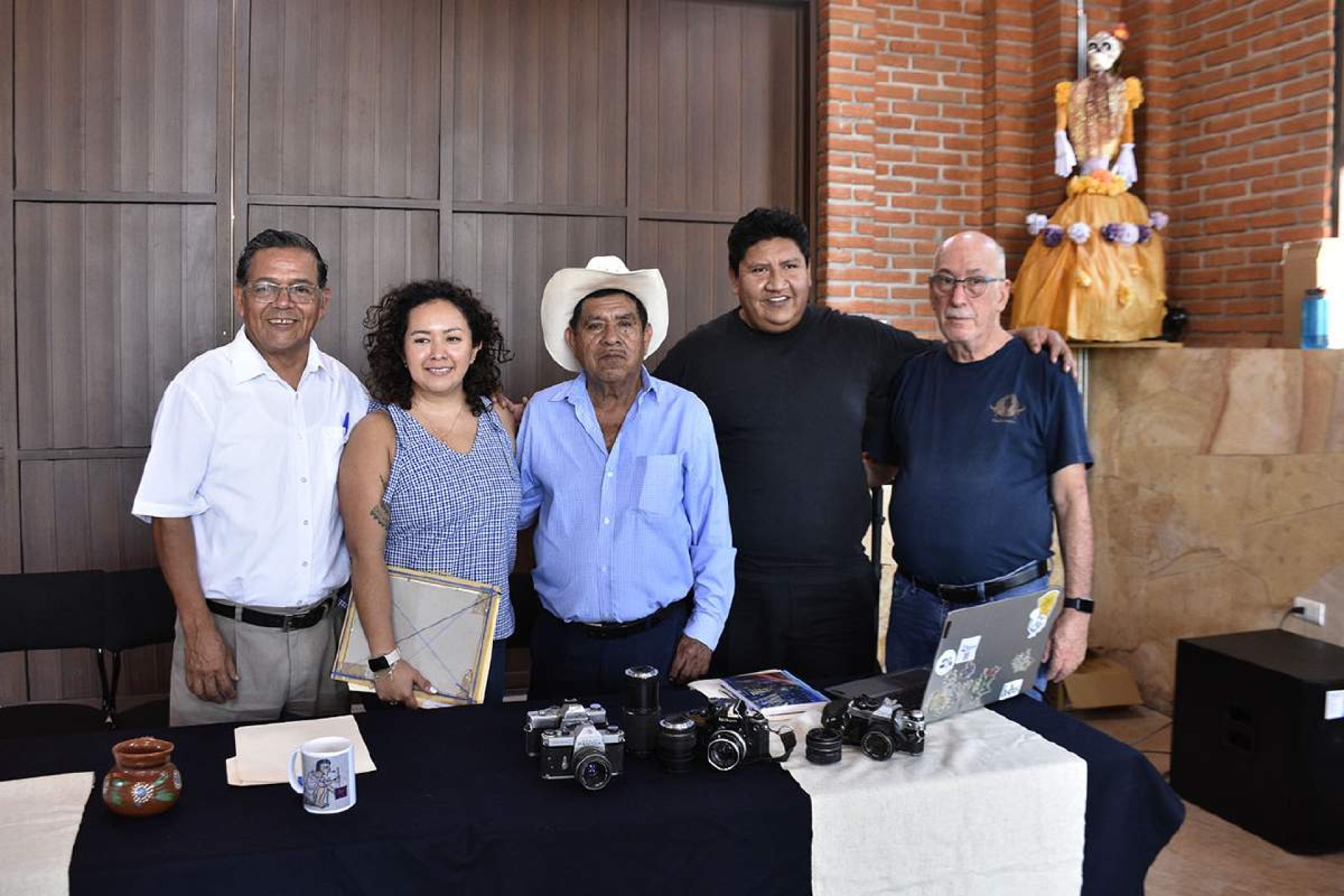 Donan acervo a la Universidad Benito Juárez de Tlaltizapán