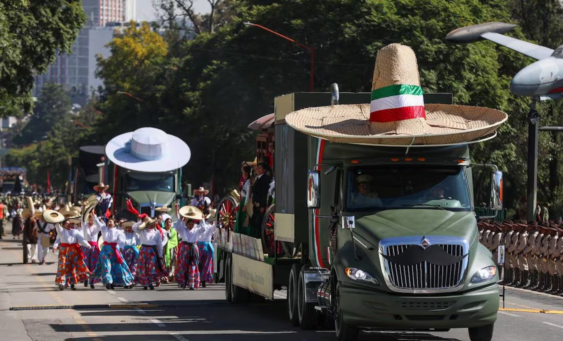 Desfile del 20 de noviembre cambia ruta ante marcha de la 'Generación Z'