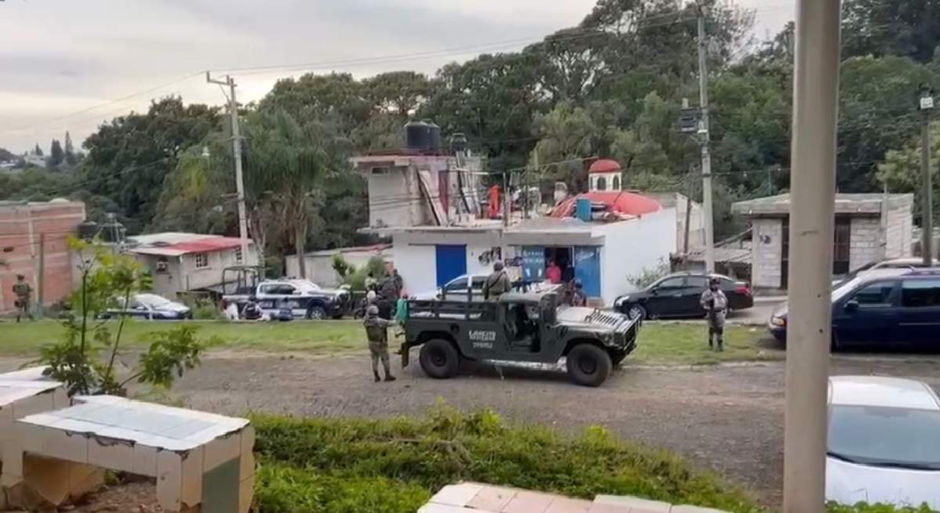 Lo mataron en el patio de su casa