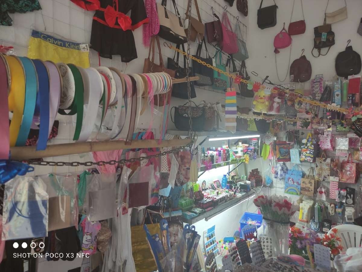 “La gente sólo compra lo necesario”