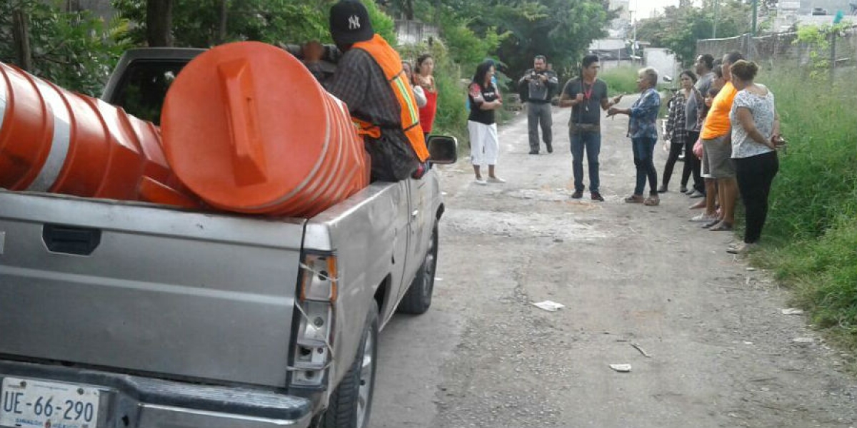 Se oponen vecinos de la colonia Mártires del Río Blanco a obra de gasoducto