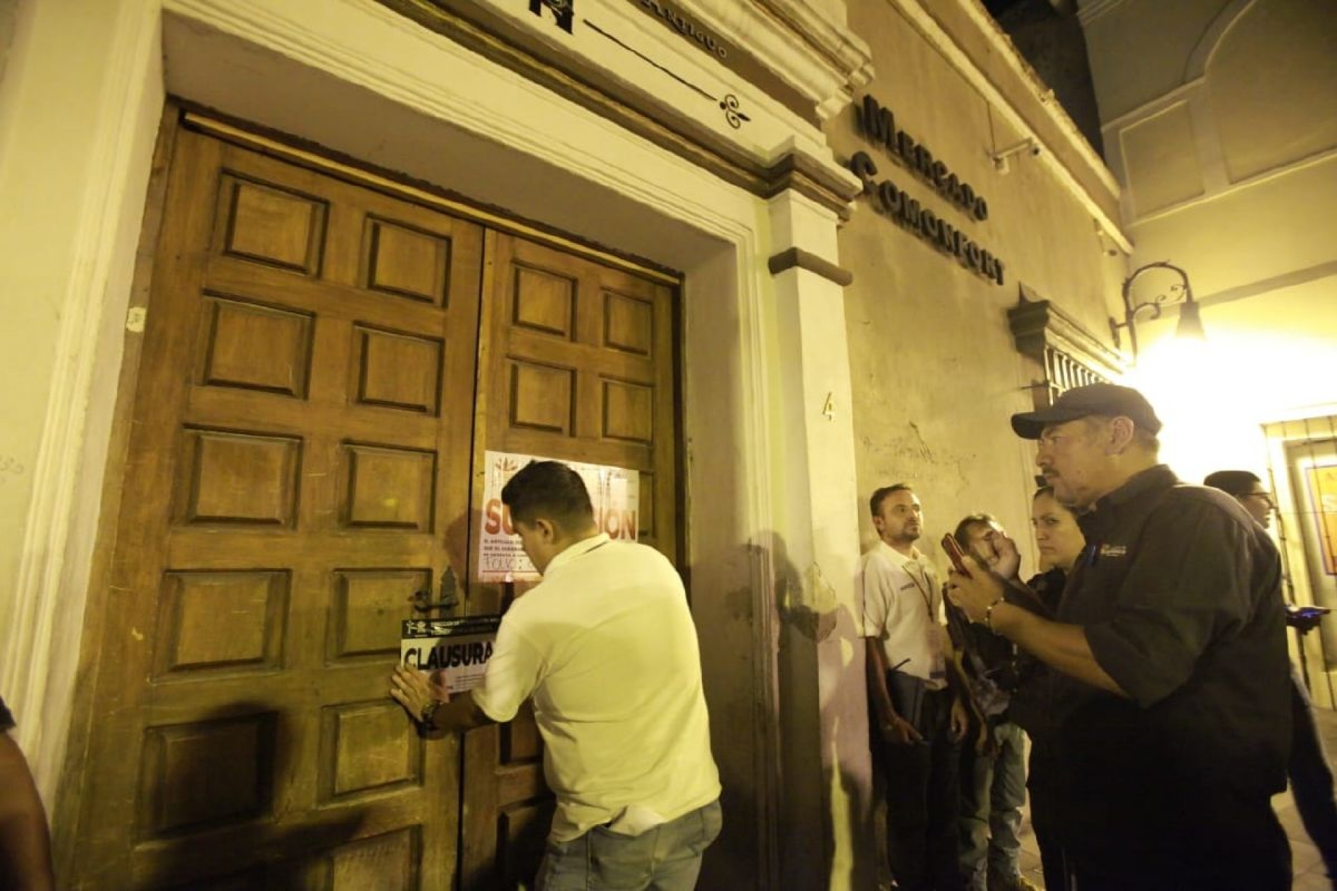 Detectan venta indiscriminada de alcohol a menores en bares