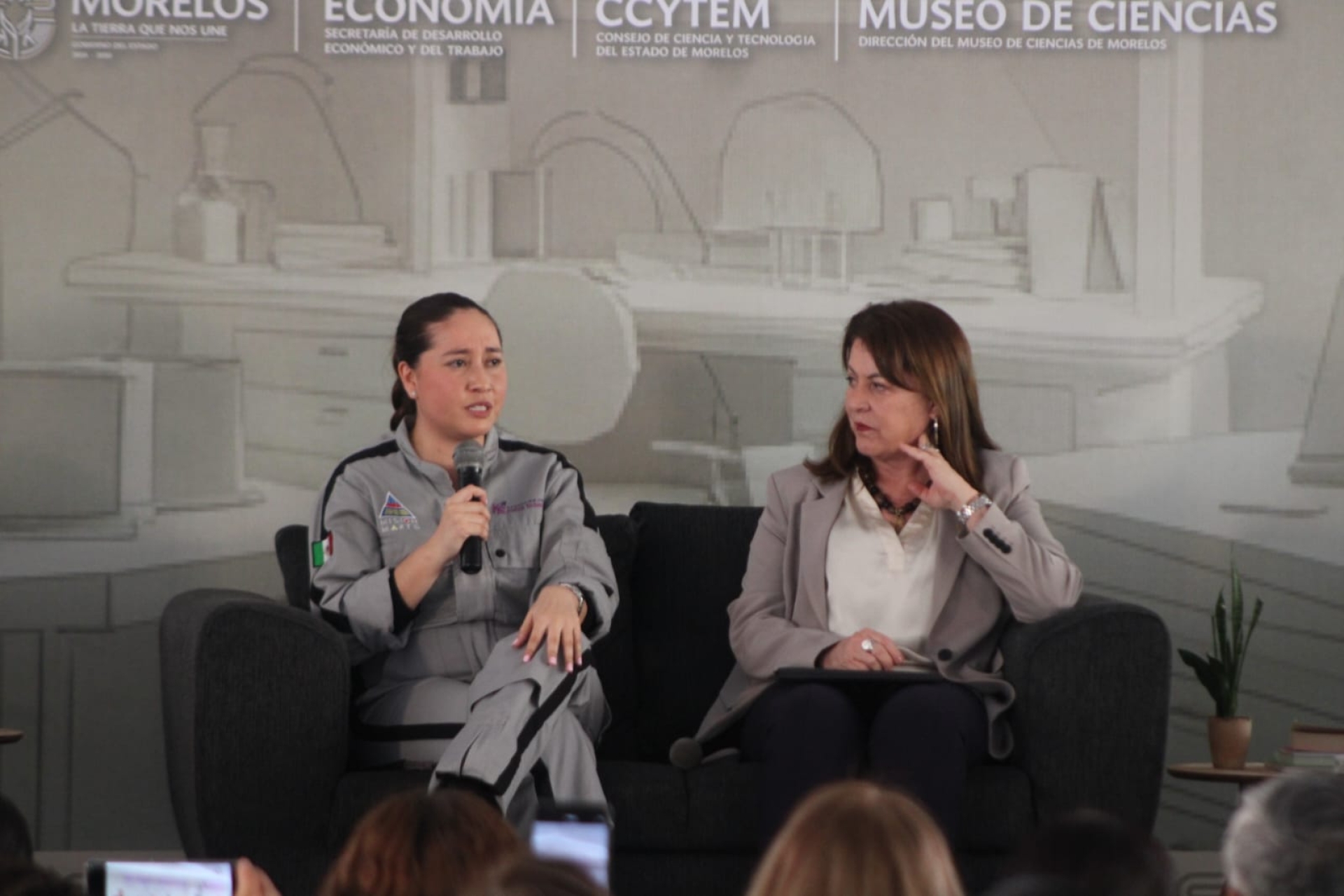 Realizan conversatorio con Katya Echazarreta en el marco del evento 'Soy mujer y hago ciencia'