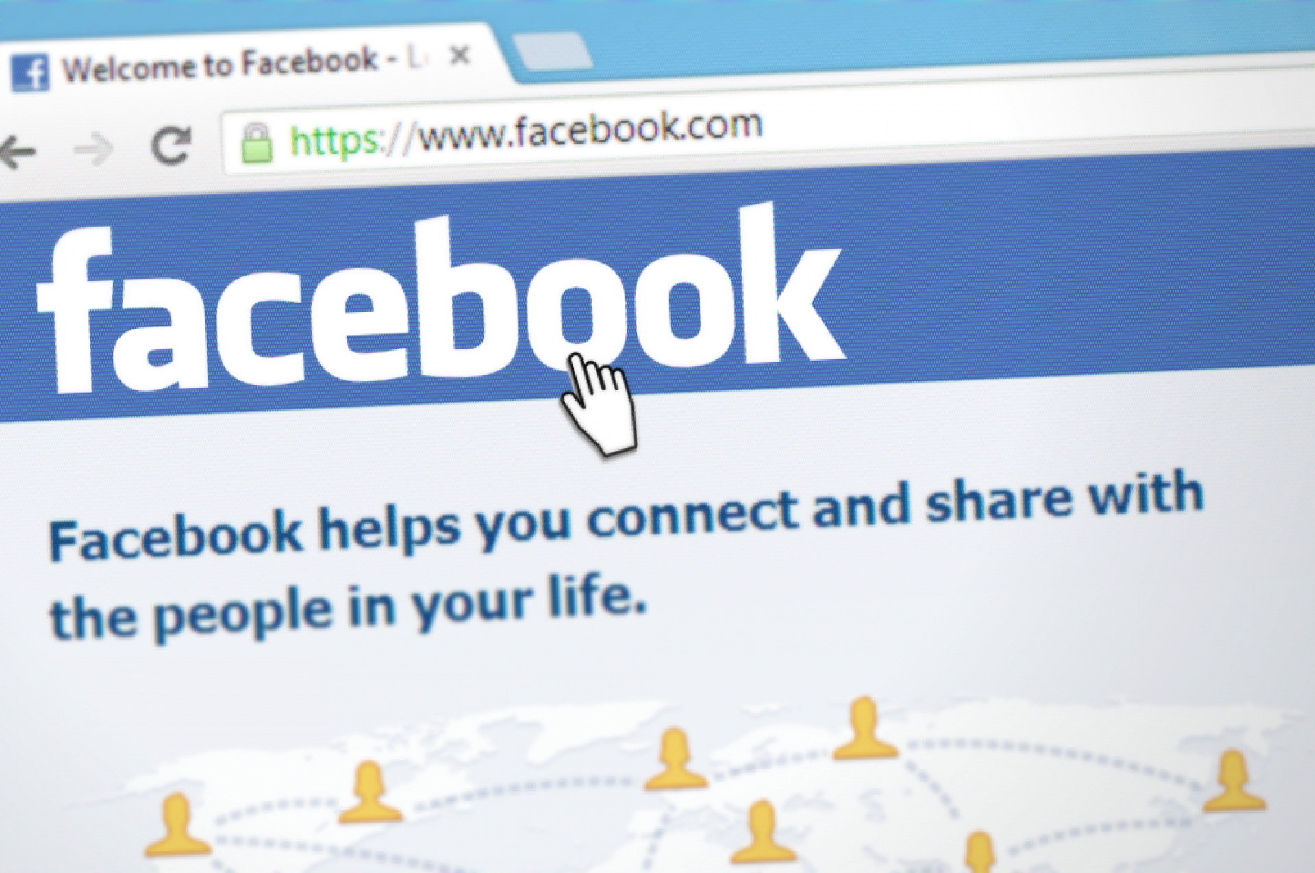4 de cada 10 jamás ve en persona a sus "amigos" de Facebook