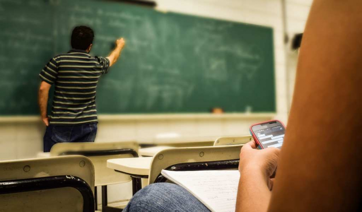 ¿Aprender un oficio o estudiar la universidad, qué te conviene?