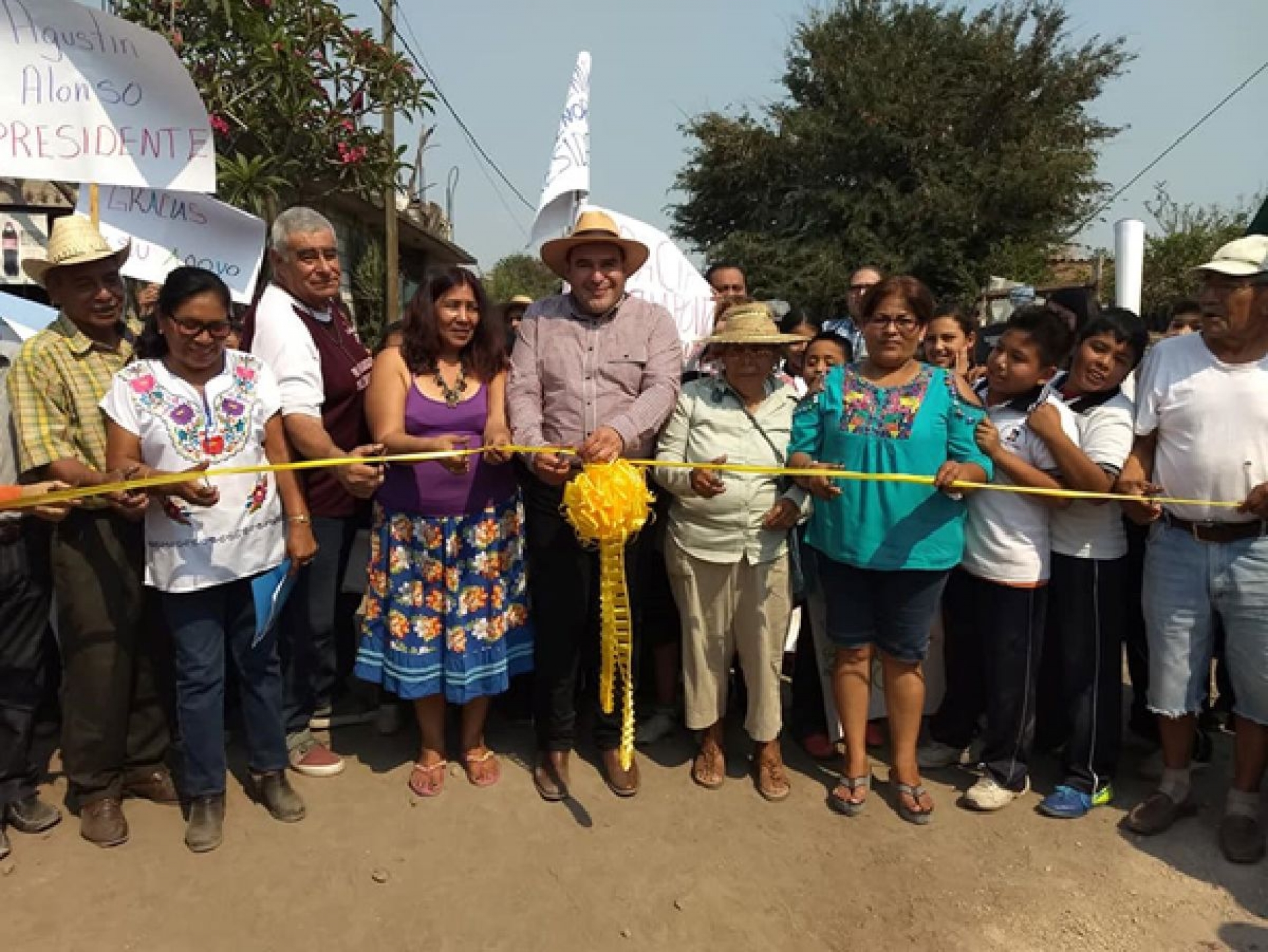Inaugura Agustín Alonso obras en Yautepec por más de tres mdp