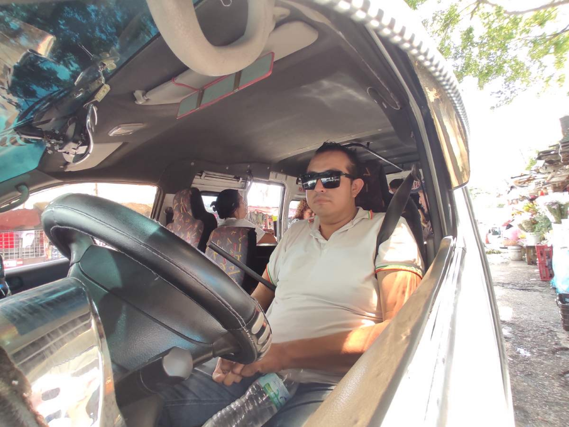 A veces viaja con sólo tres o cuatro pasajeros