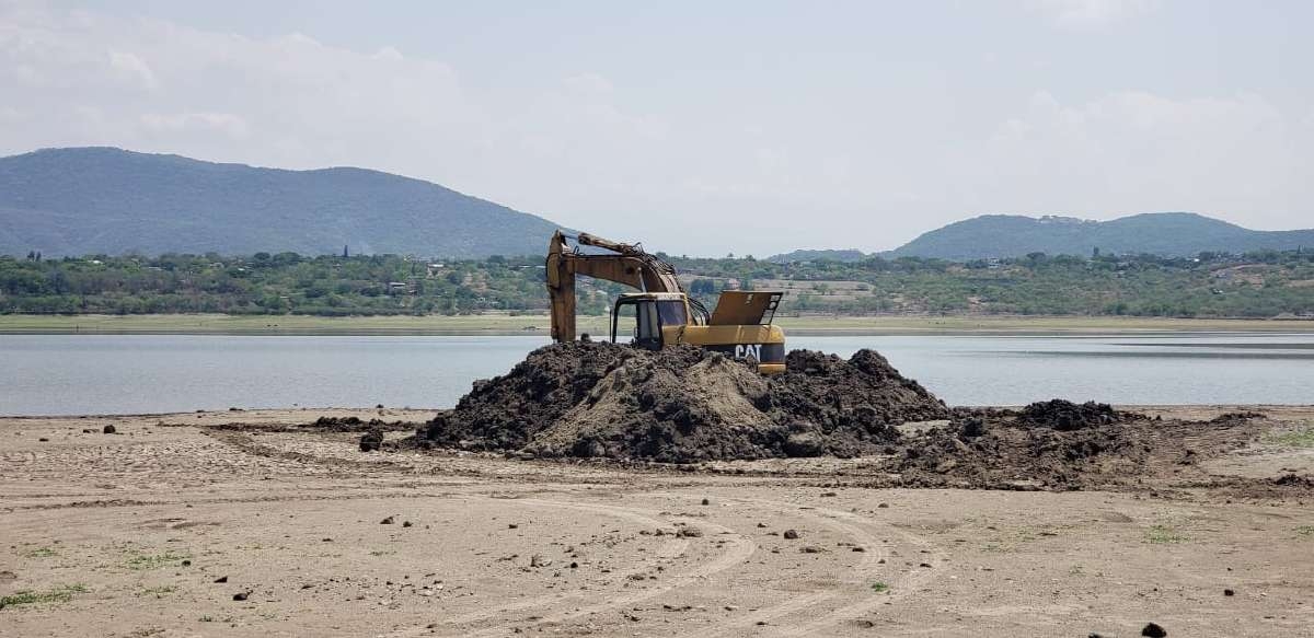 Solicitan a la Conagua reparar grietas de la laguna de El Rodeo
