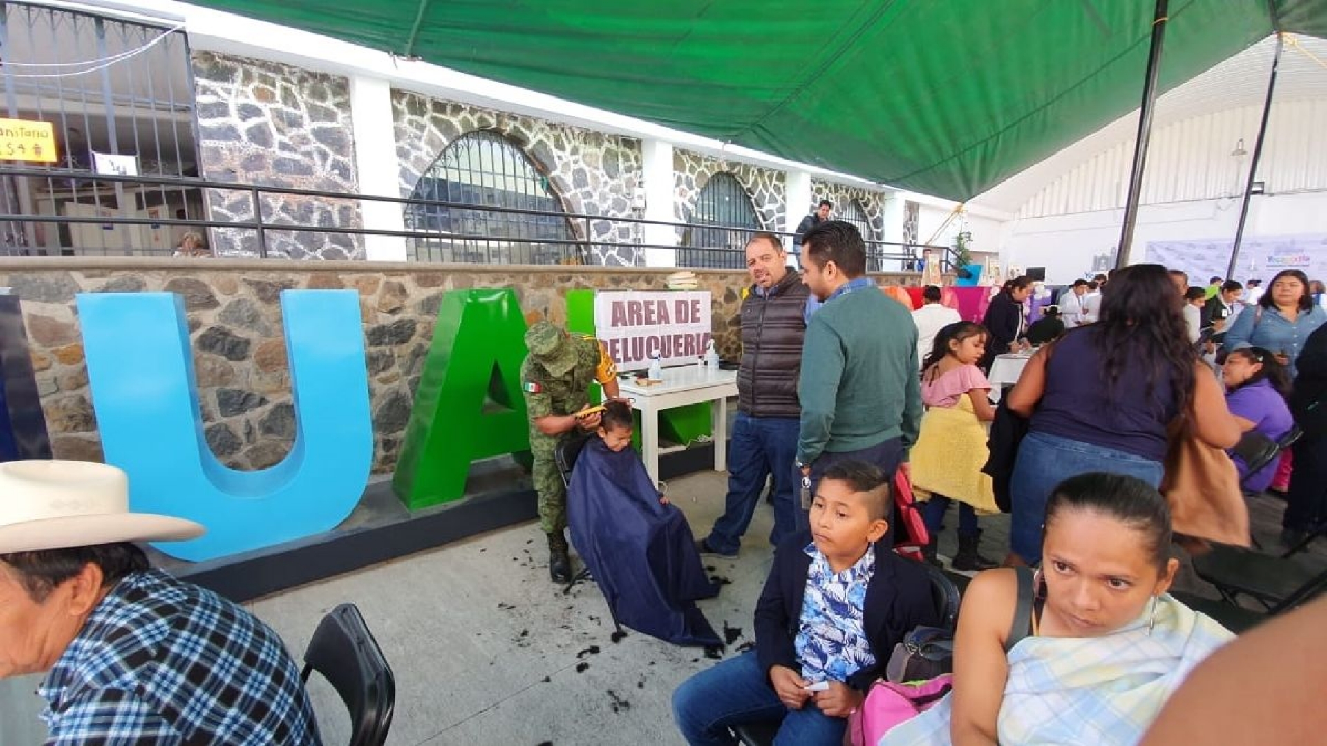 Llevan servicios médicos gratuitos a vecinos de Yecapixtla