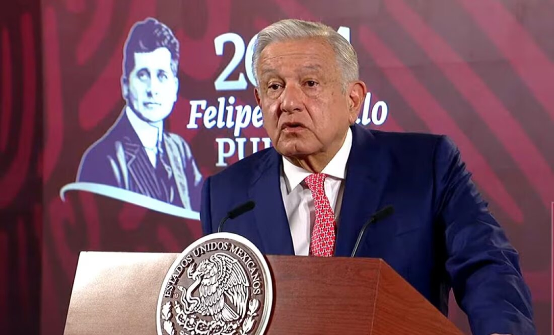Ecuador sintió 'respaldo de potencias' para entrar en Embajada de México: AMLO