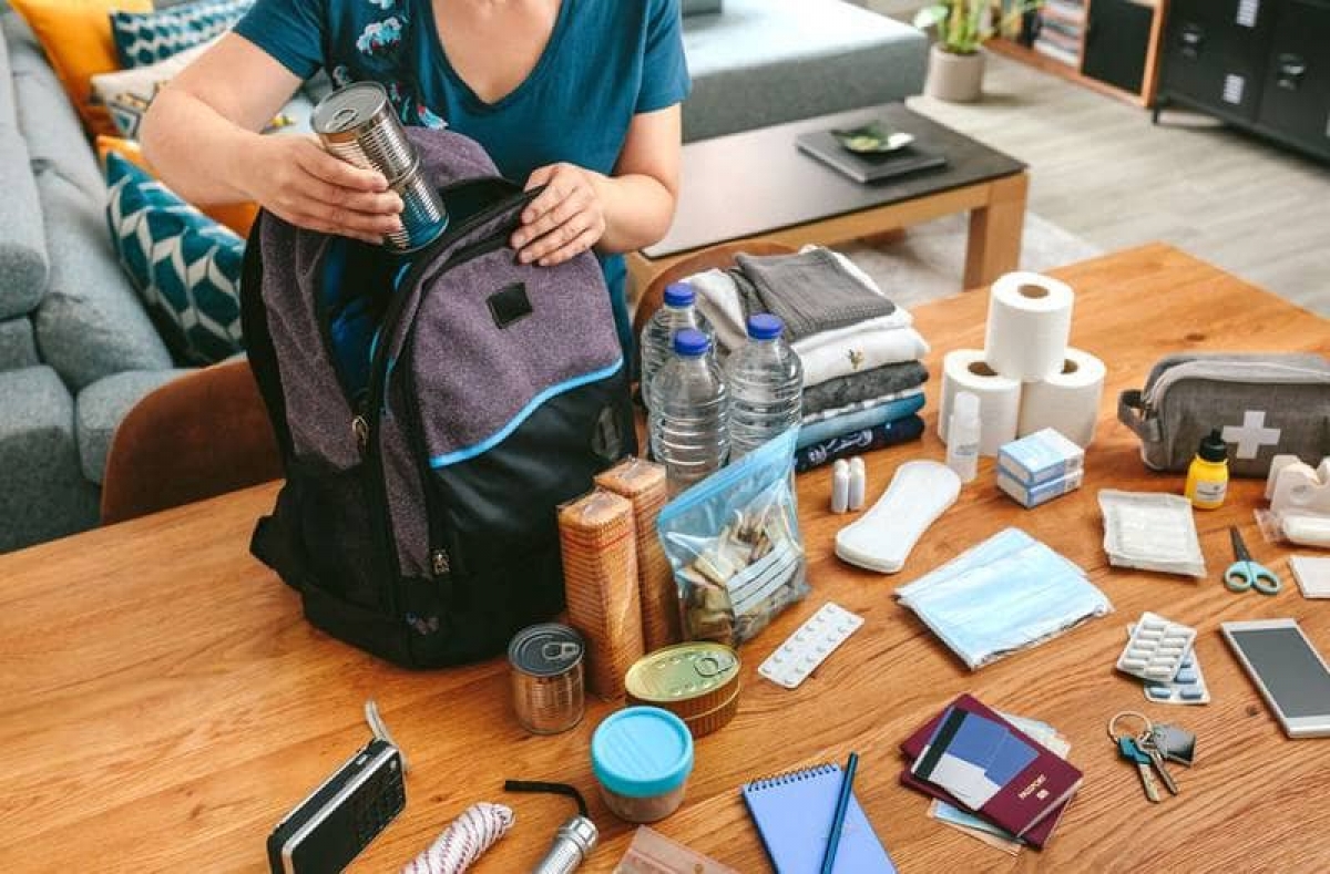 ¿Qué debe de tener una mochila de emergencia en caso de sismos?