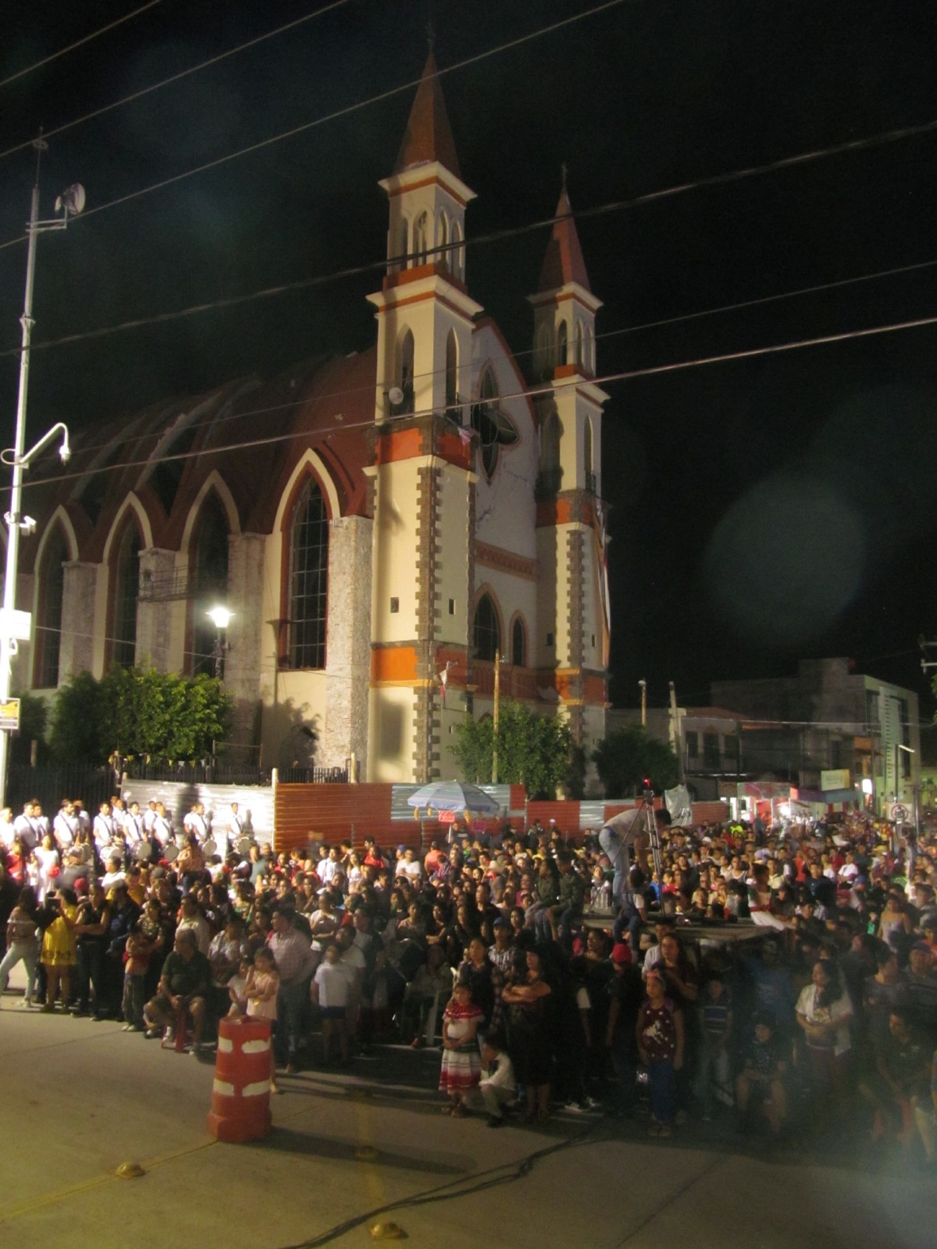 Reportan festejos patrios con saldo blanco en la zona sur