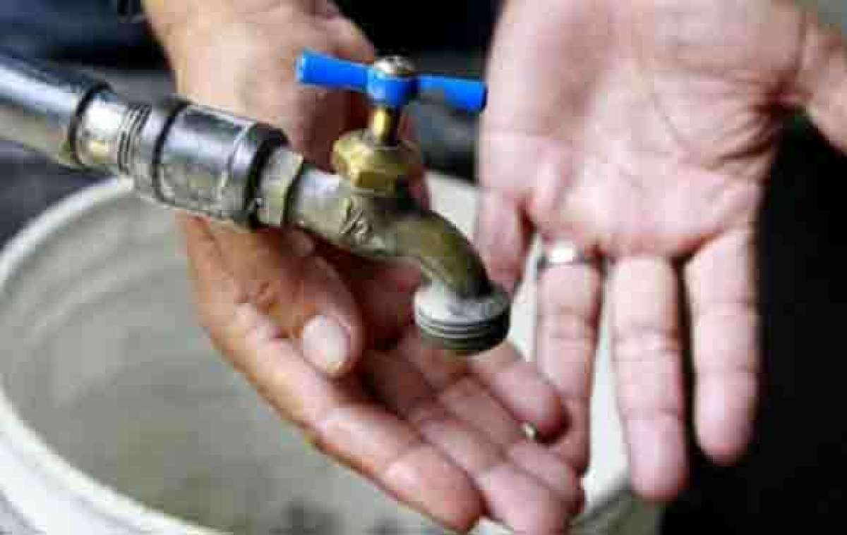 Vecinos de la colonia El Paraíso de Amacuzac cumplen una semana sin agua