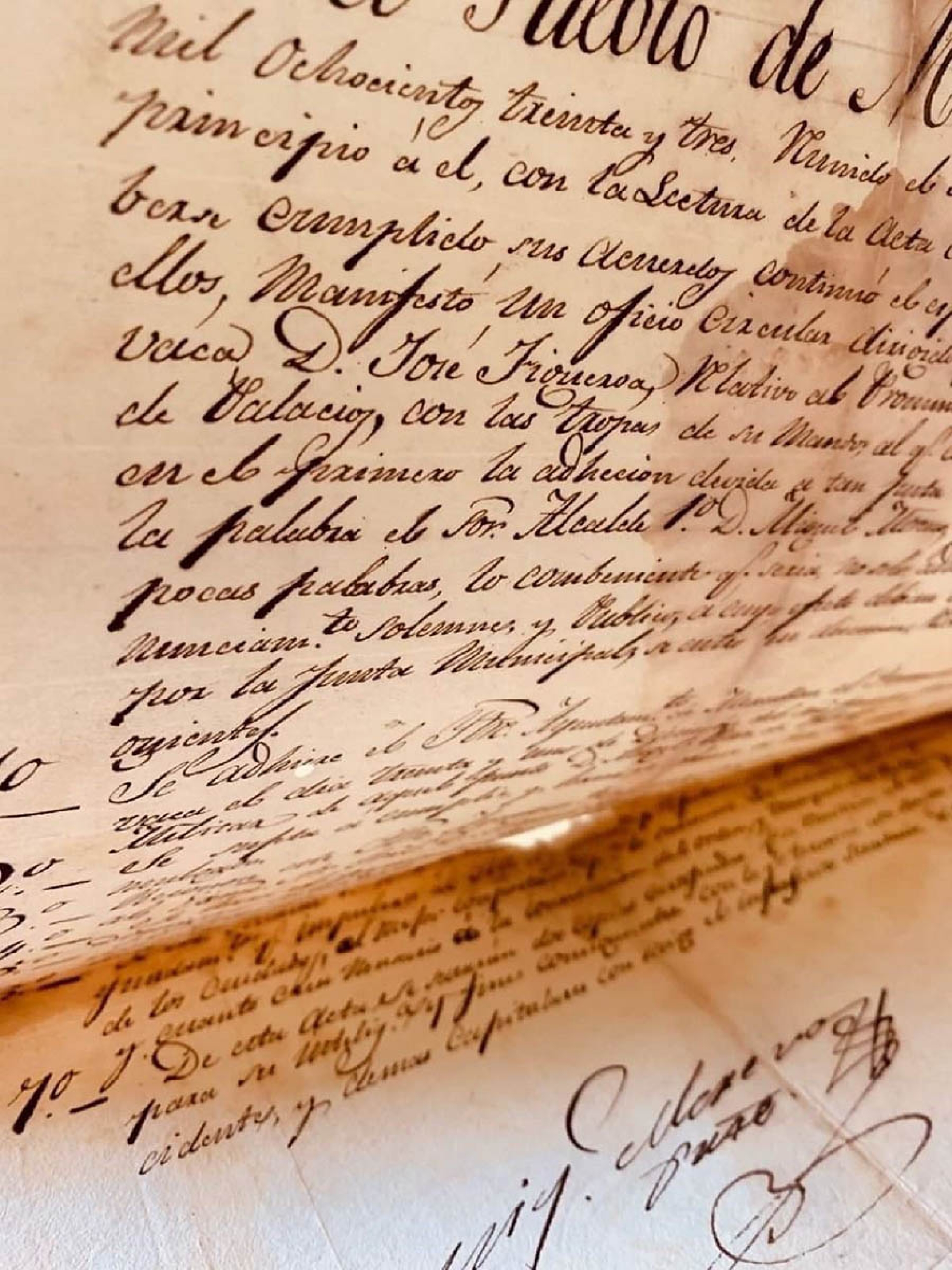 Archivo histórico de Mazatepec alberga documentos de hasta 200 años