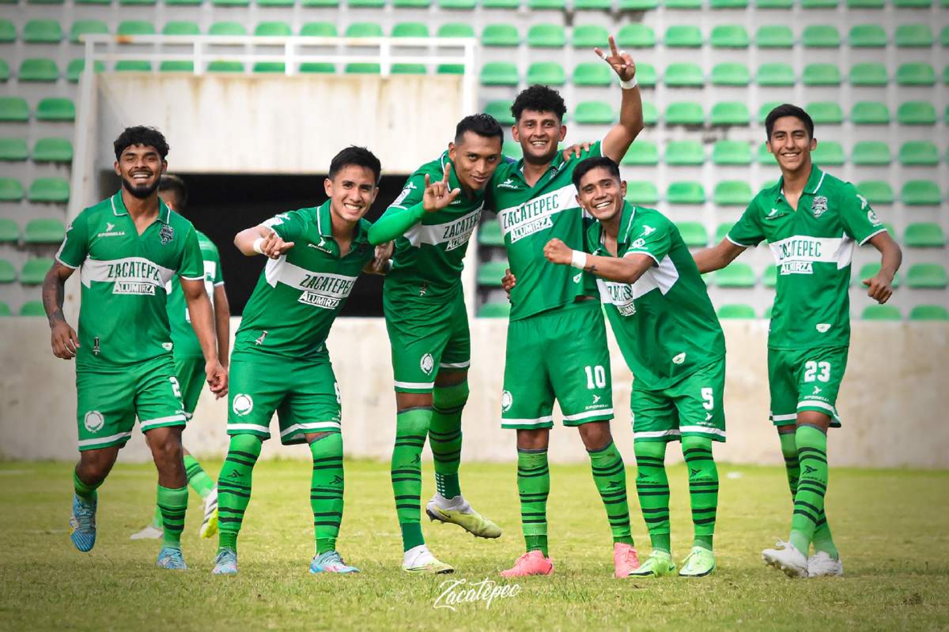 Zacatepec gana y golea en la Ciudad de México