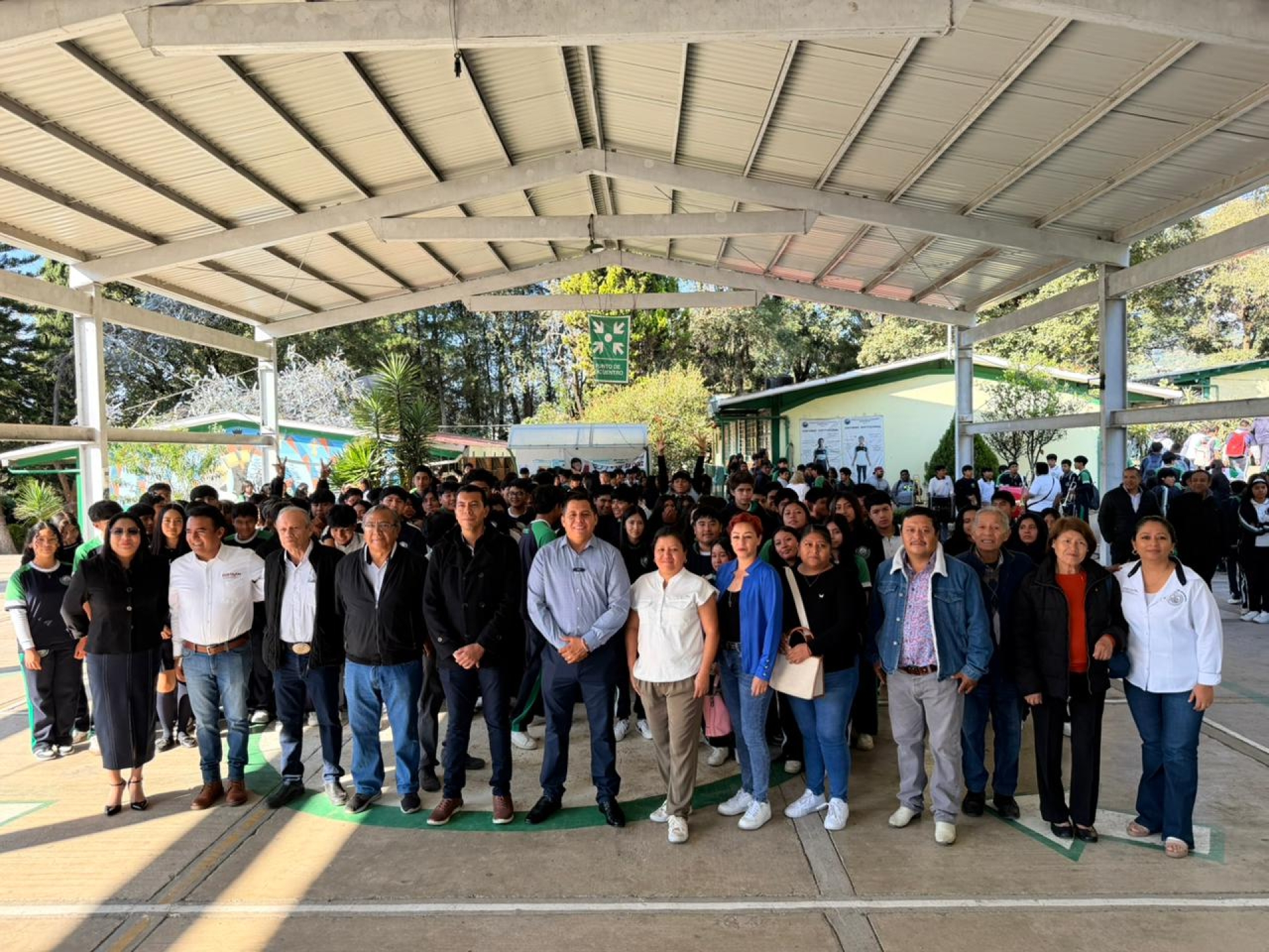 Mejorará Sergio Omar Livera Chavarría accesos a CBTA de Tlalnepantla