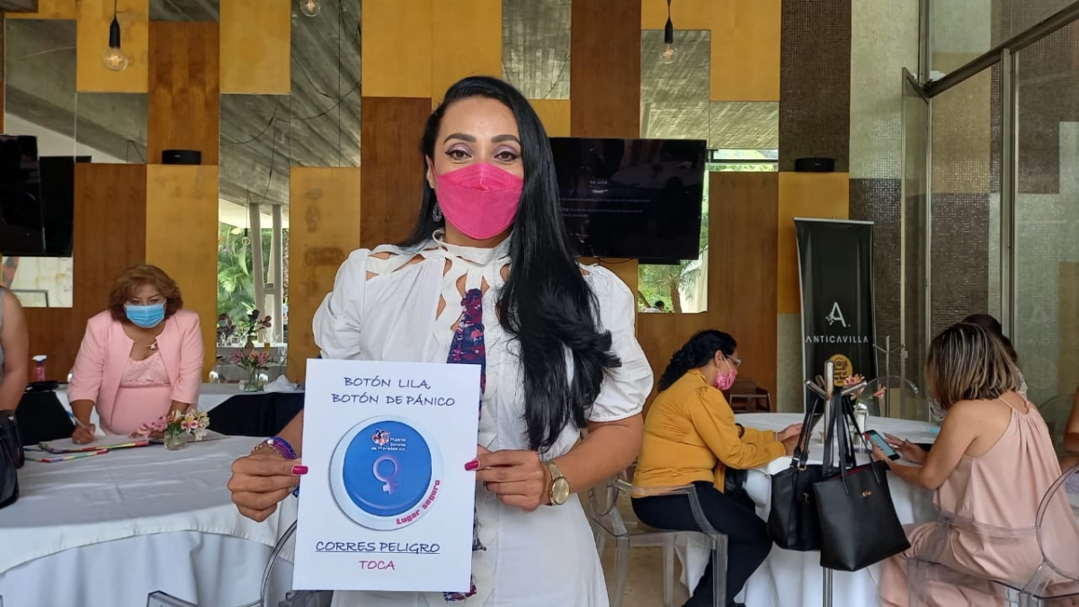 Presentan Mujeres Sororas de Morelos propuesta para instalación de 'botón lila'