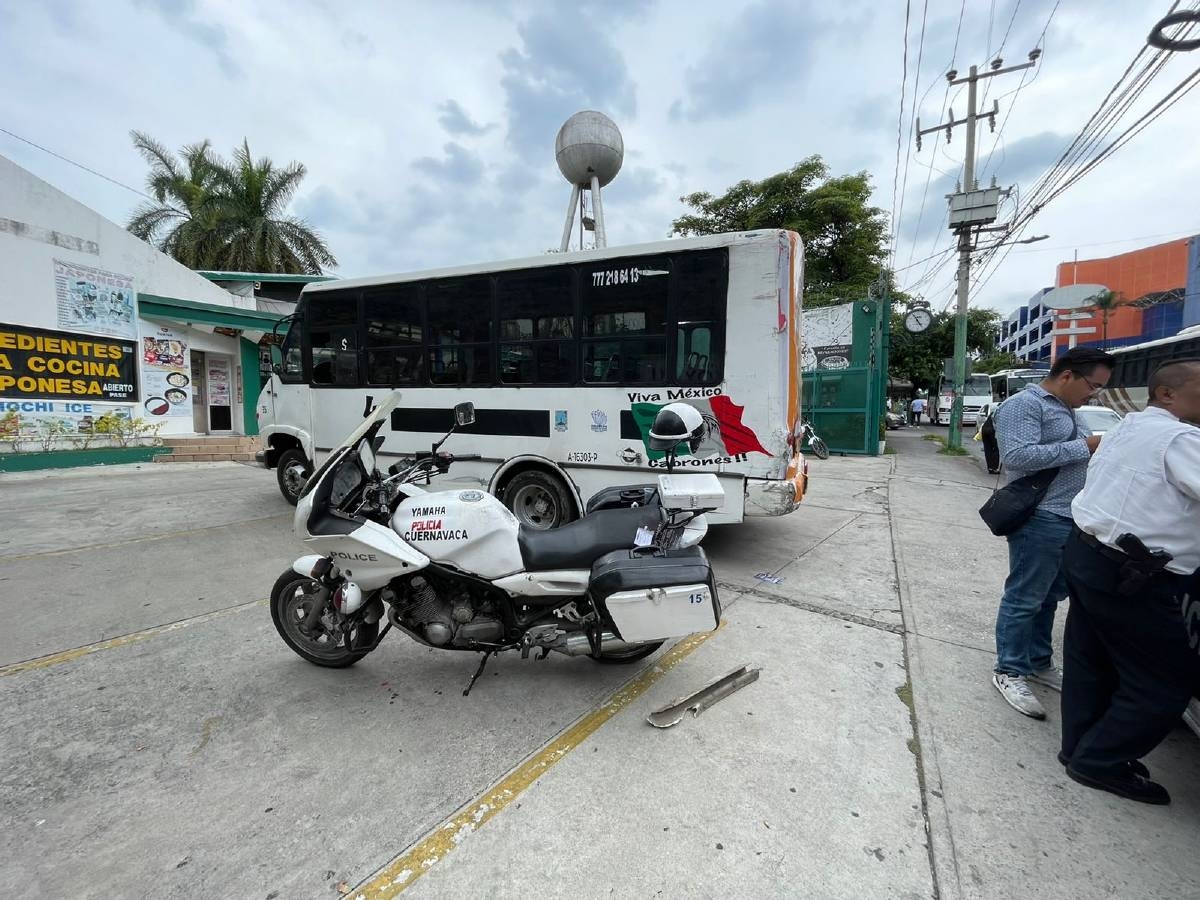 Choque entre una ruta y una moto deja un herido