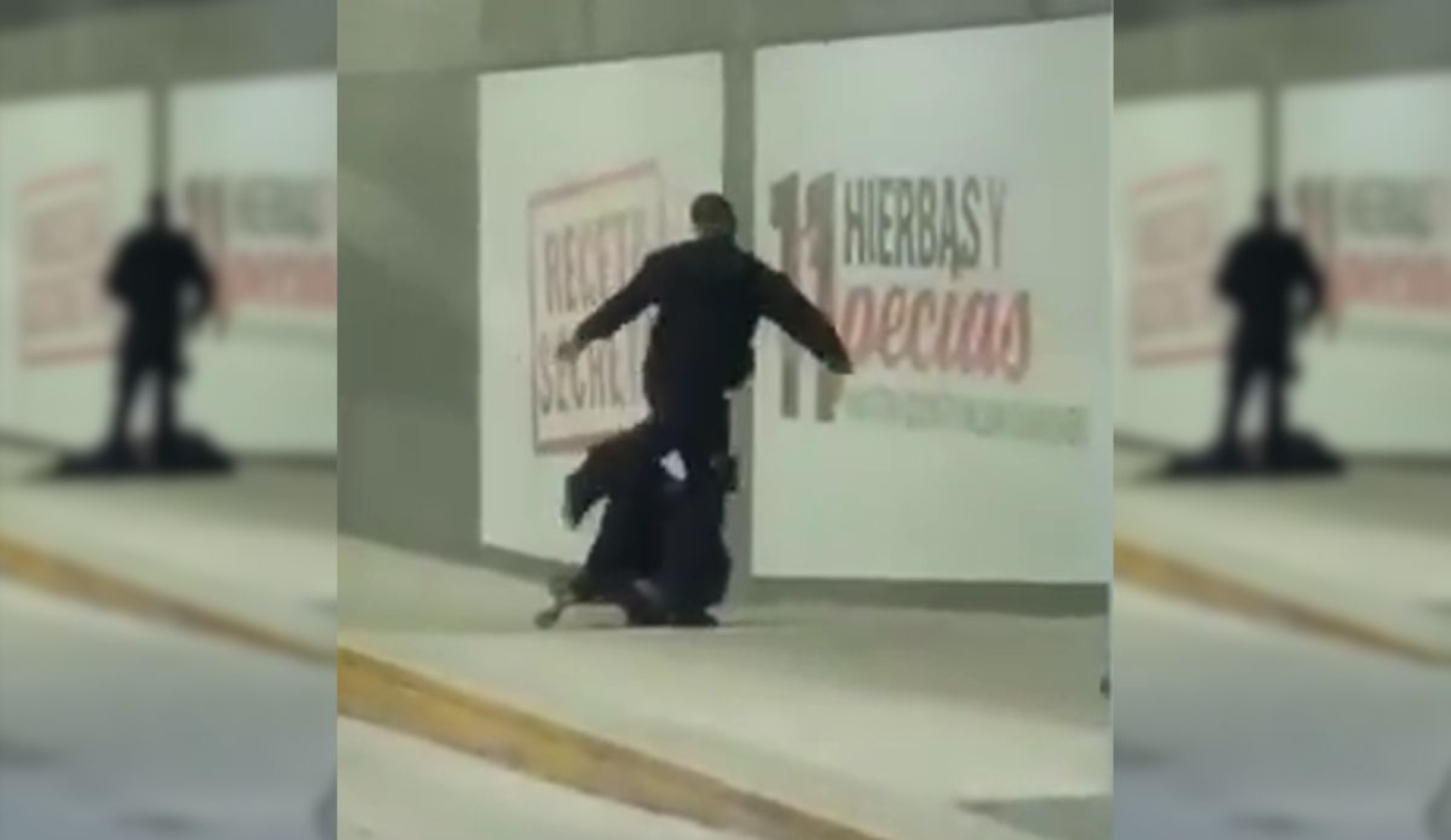 Video viral muestra agresión de policía a hombre en situación de calle