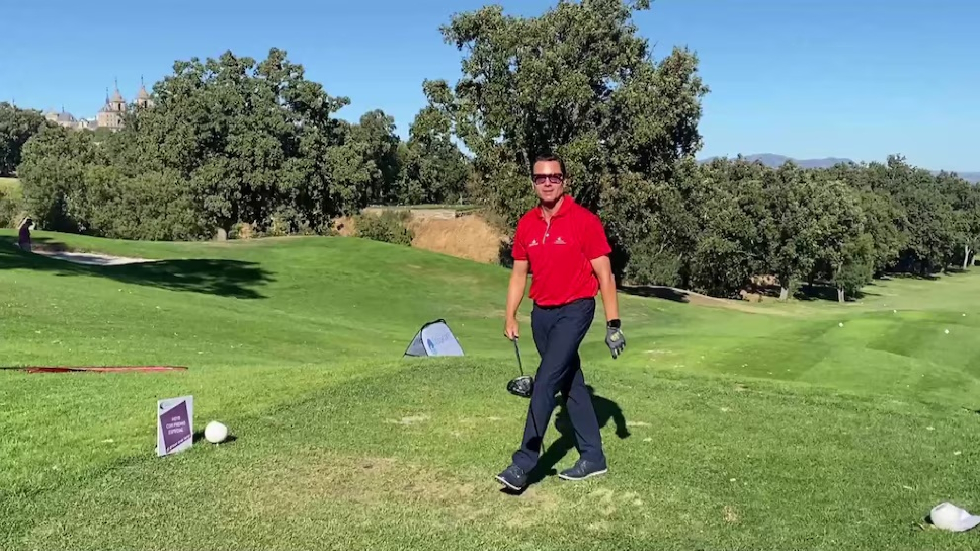 Peña Nieto reaparece en España en evento de golf contra cáncer