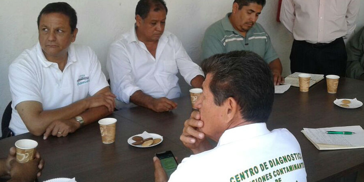 Denuncian irregularidades en operatividad de centros de verificación vehicular