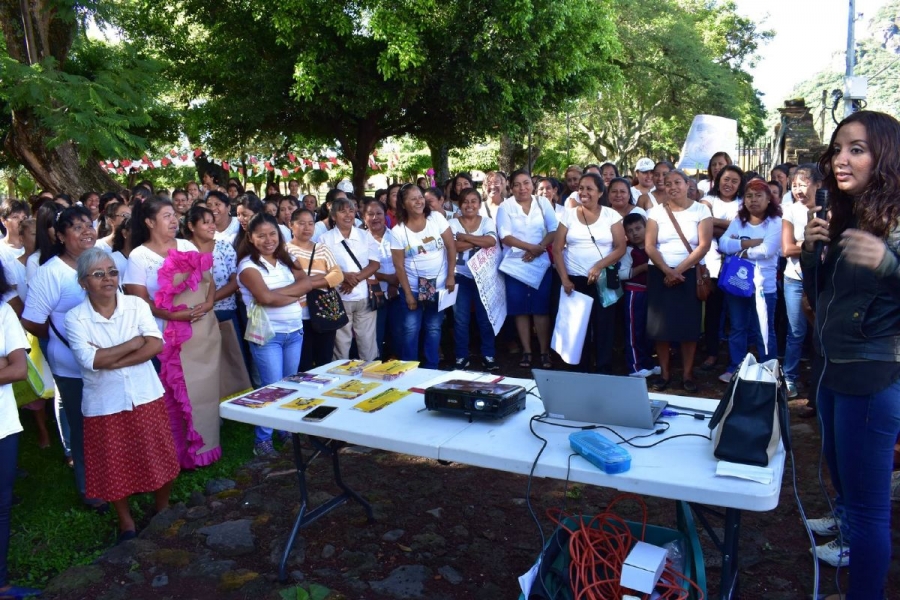 Gran participación en talleres y asesorías legales y psicológicas dirigidas al sector femenino de Tlayacapan