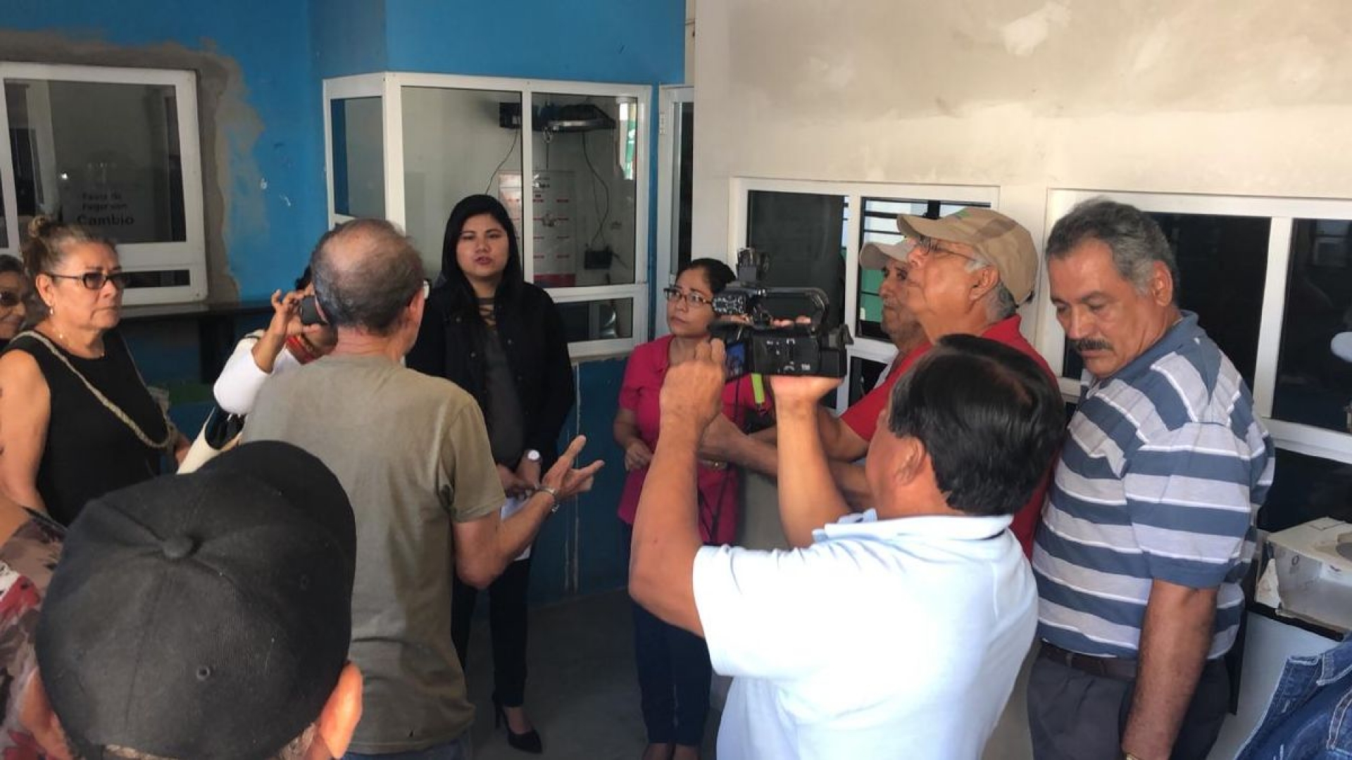 Sufren vecinos de Zacatepec siete días de desabasto de agua