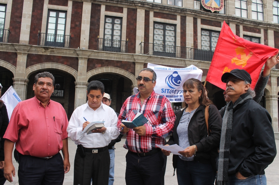 Abogado de normalistas michoacanas recluidas en Morelos denuncia abusos