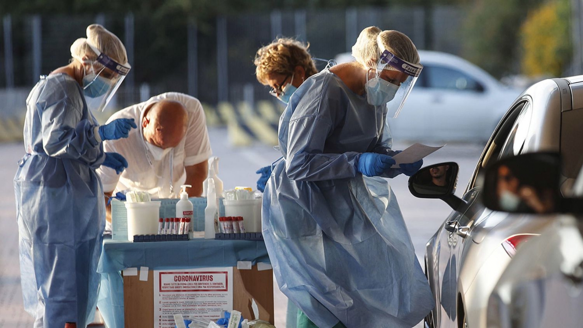 Italia comienza los ensayos en humanos de su vacuna para el Covid-19