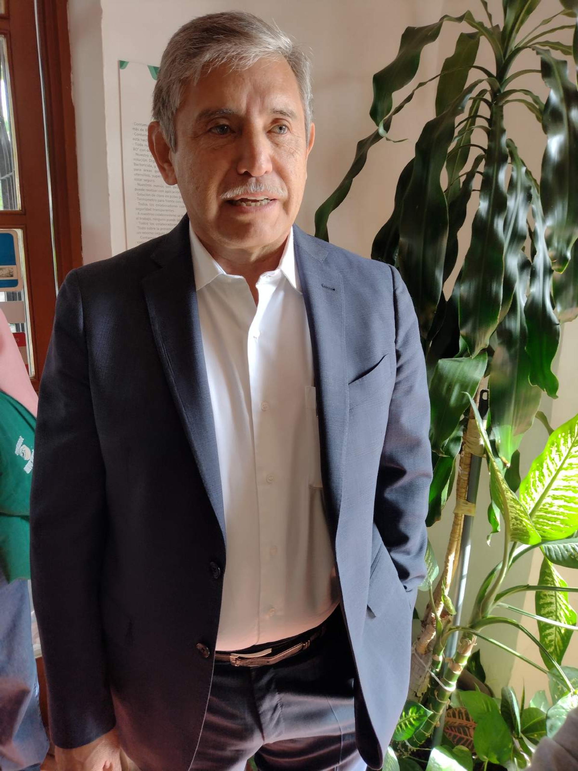 Confirma José Luis Urióstegui que buscará la reelección