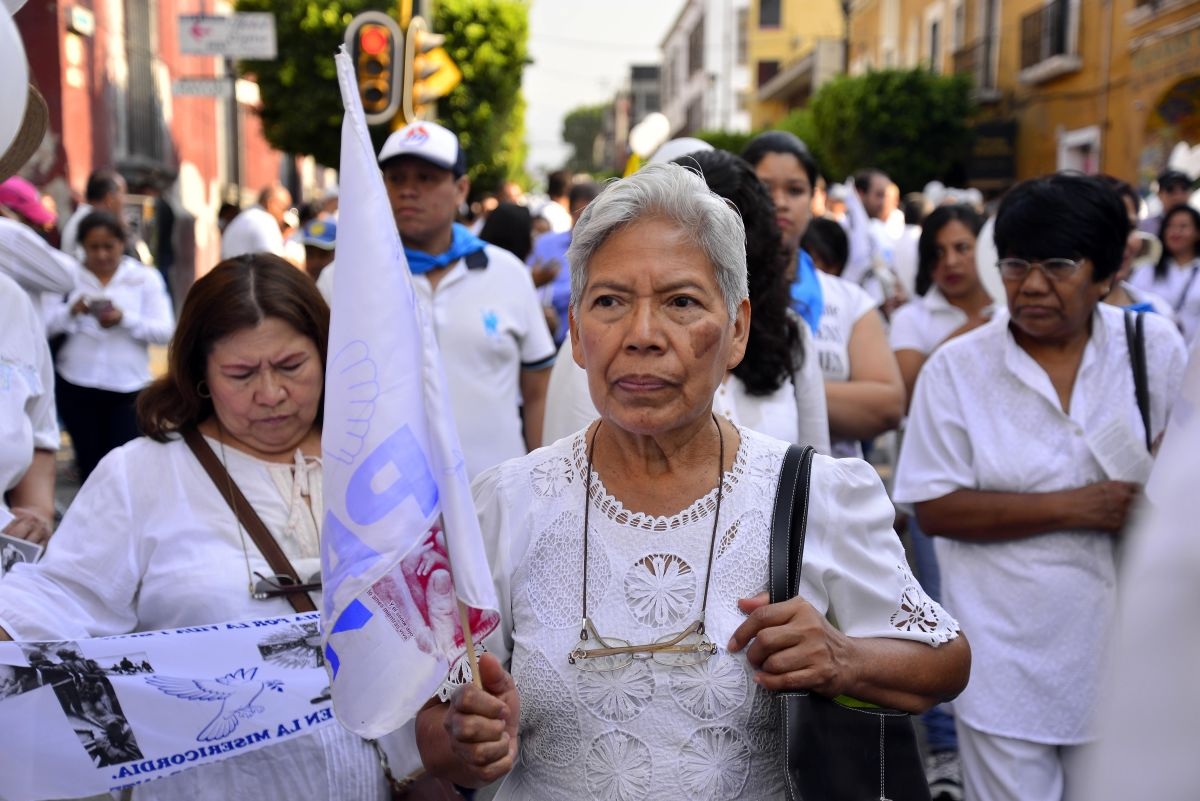 Marchan en Cuernavaca por la paz