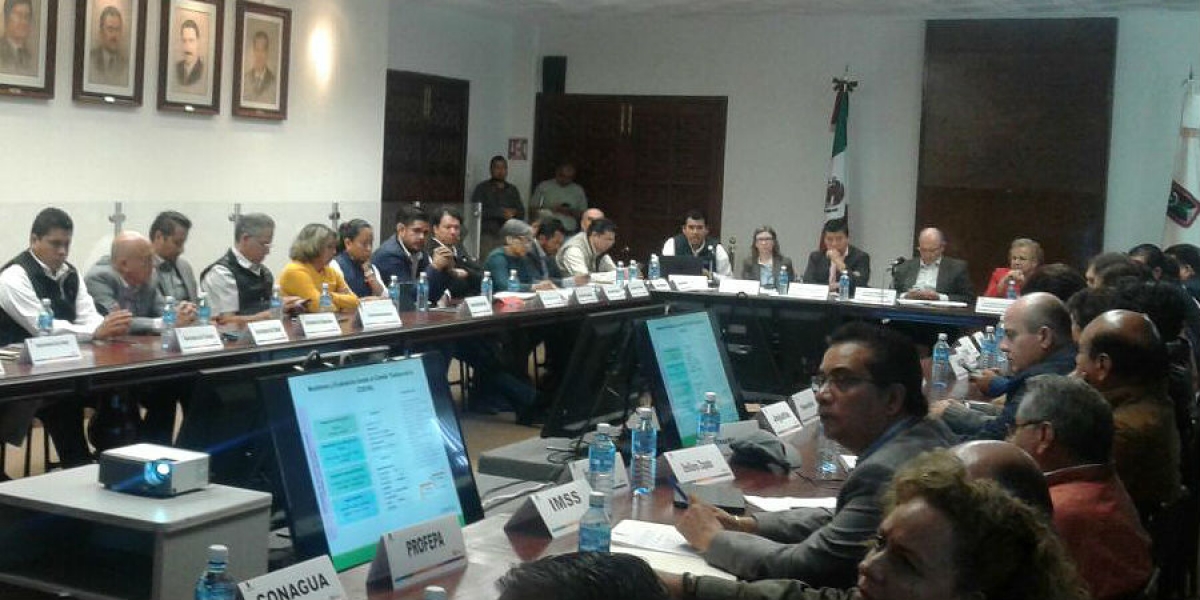 Lo Último: Informa Segob que se han entregado 13 mil 600 tarjetas del Fonden a damnificados