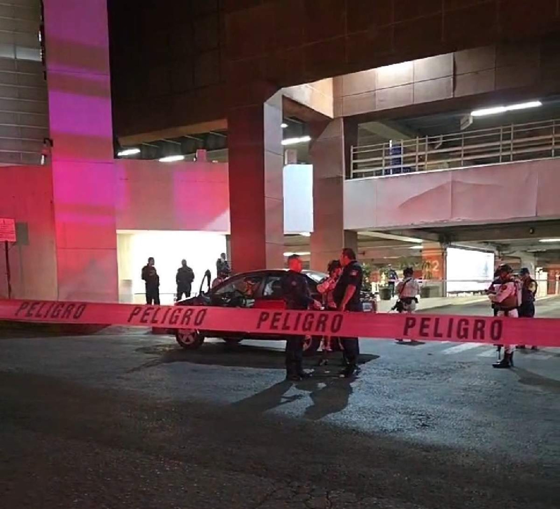 Hieren a chofer de Uber en intento de robo