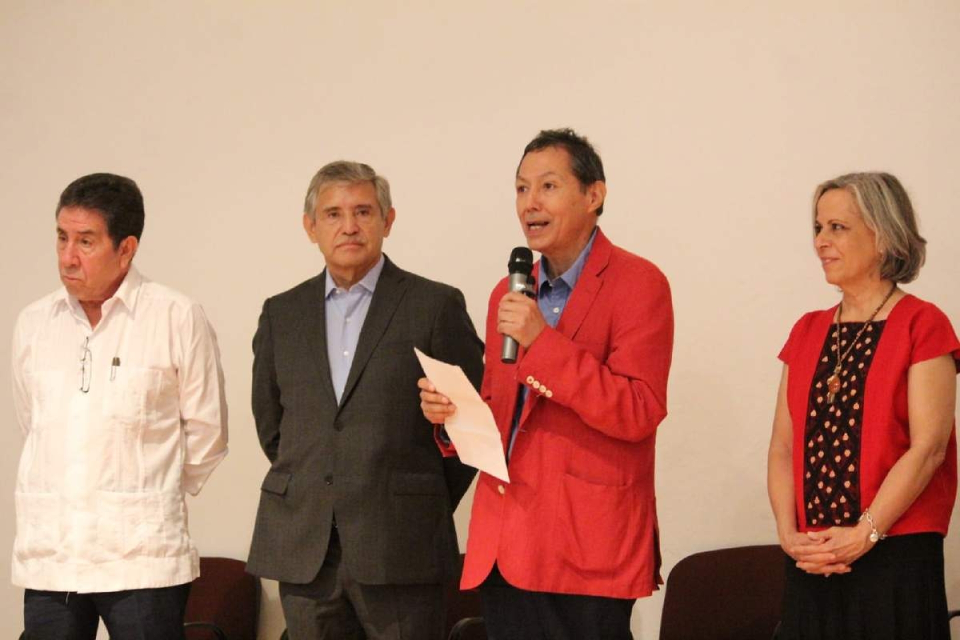Con amparos se evita corte de luz en pozos: Urióstegui