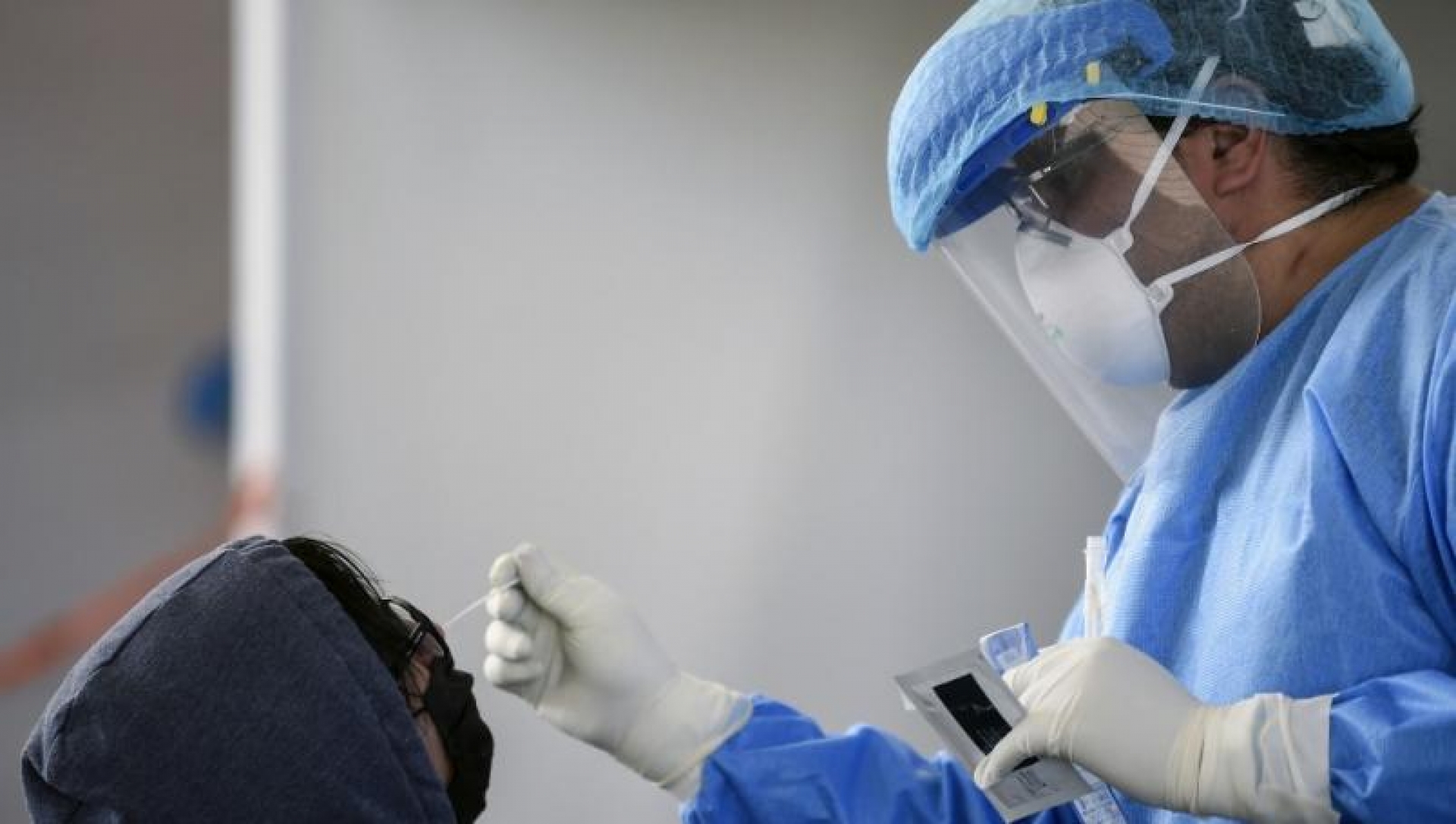 España exigirá prueba PCR negativa a mexicanos