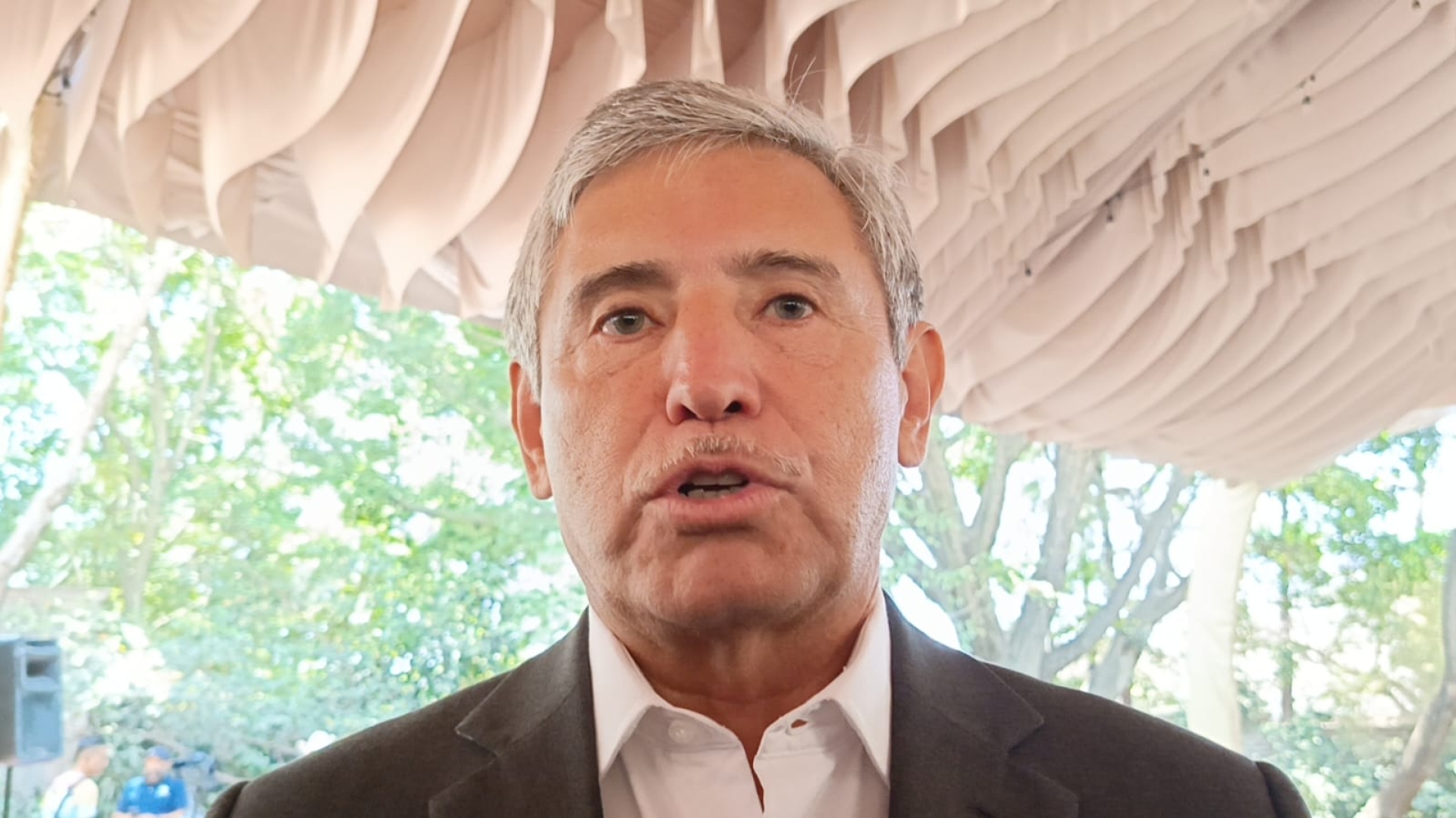 Solicitará José Luis Urióstegui licencia temporal