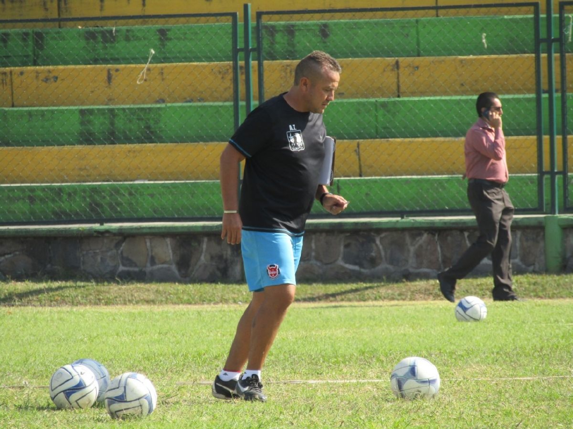 Relevo en el banquillo arrocero
