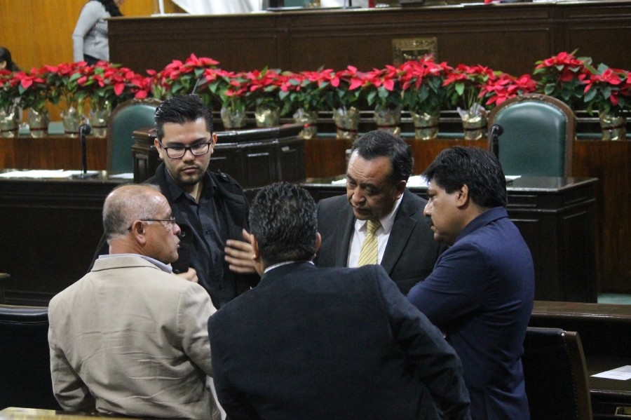 Pretenden impedir que endeudamiento se utilice para pagar gasto corriente