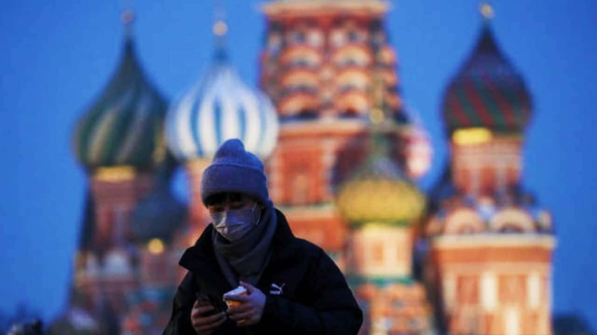 Rusia detecta dos casos de la variante Ómicron de COVID-19