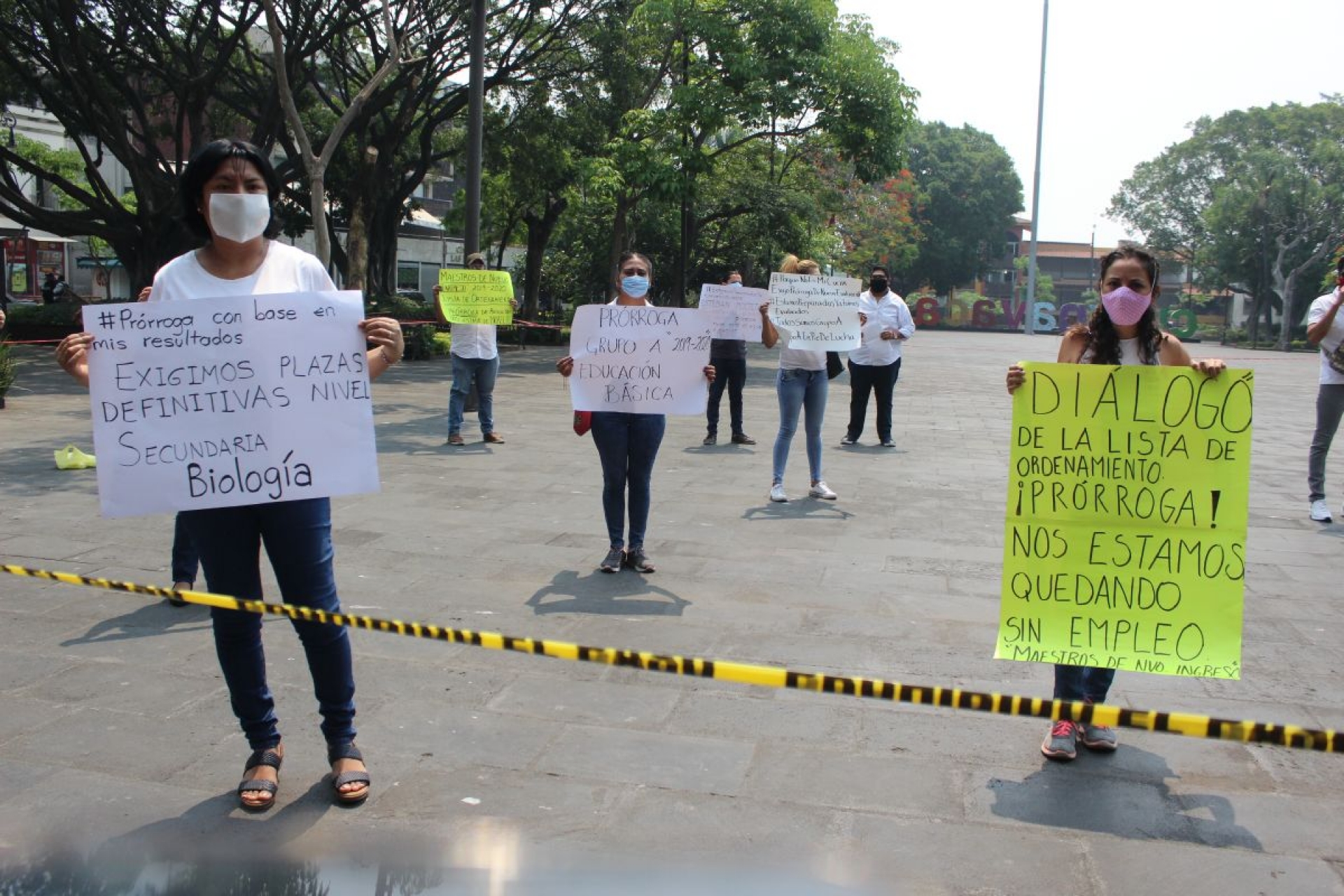 Profesores amenazan con radicalizar sus protestas