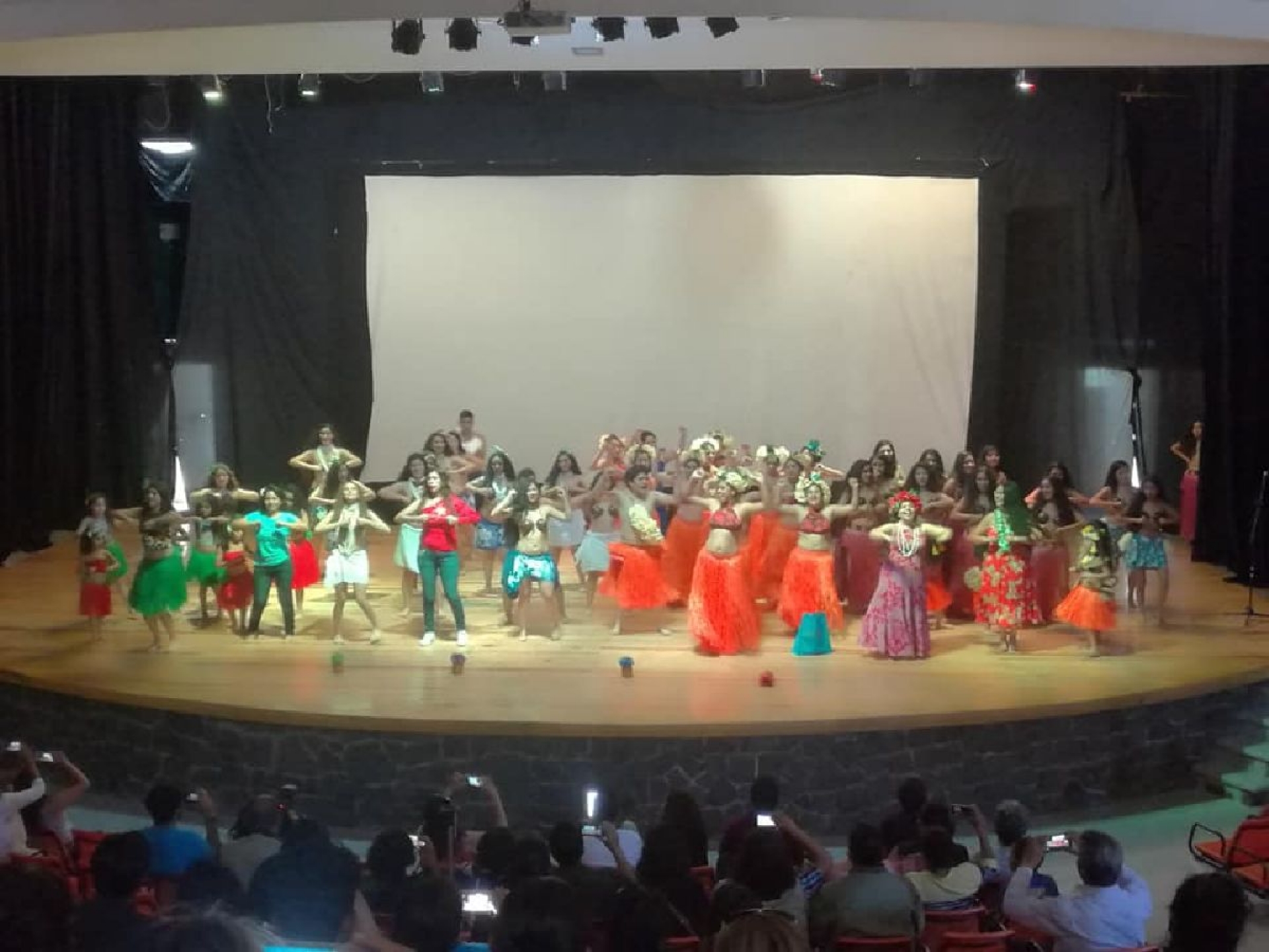ILHUICALLI Medio centenario de historias de arte y tradición en el escenario