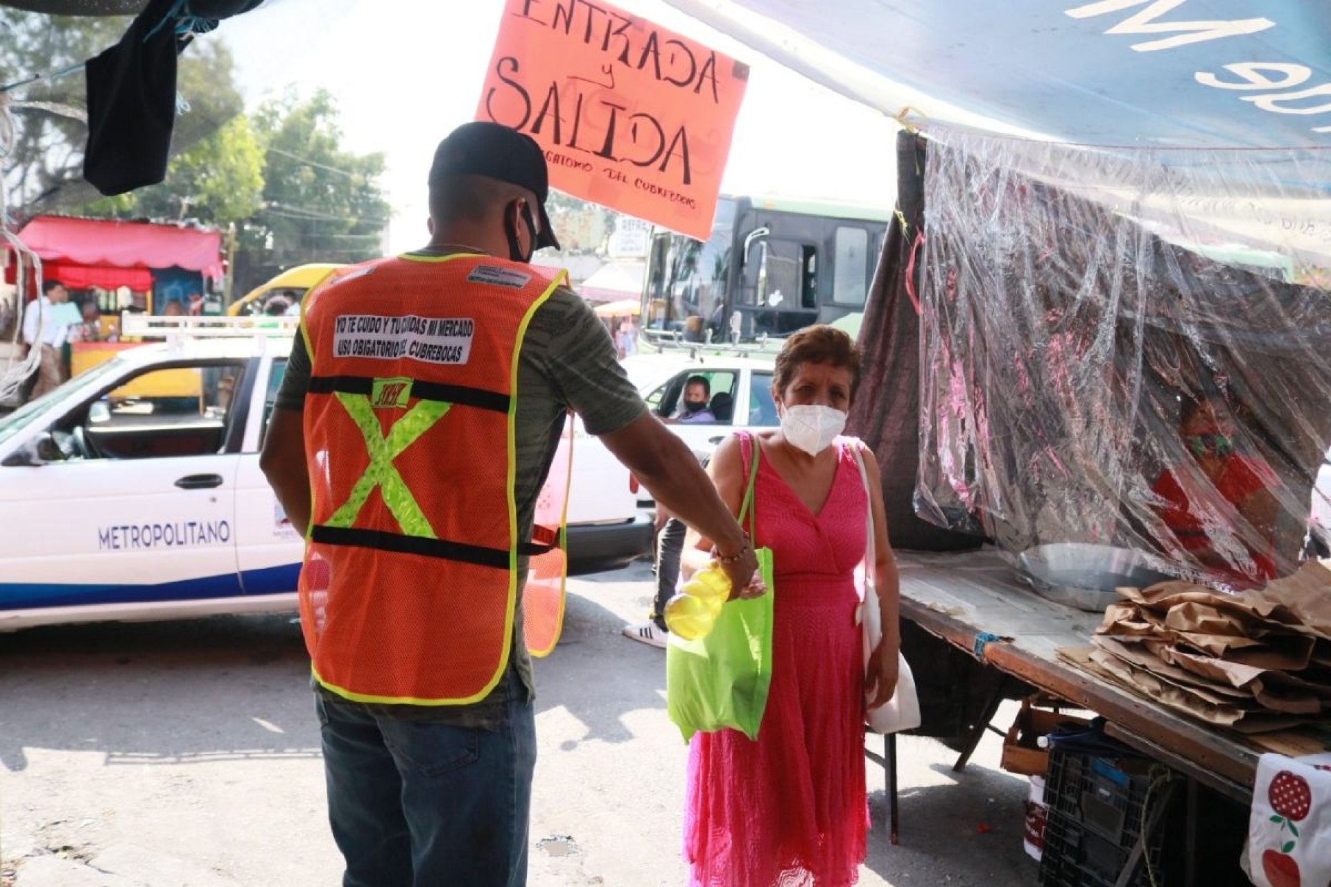 También quieren abrir tianguis navideño en el mercado ALM