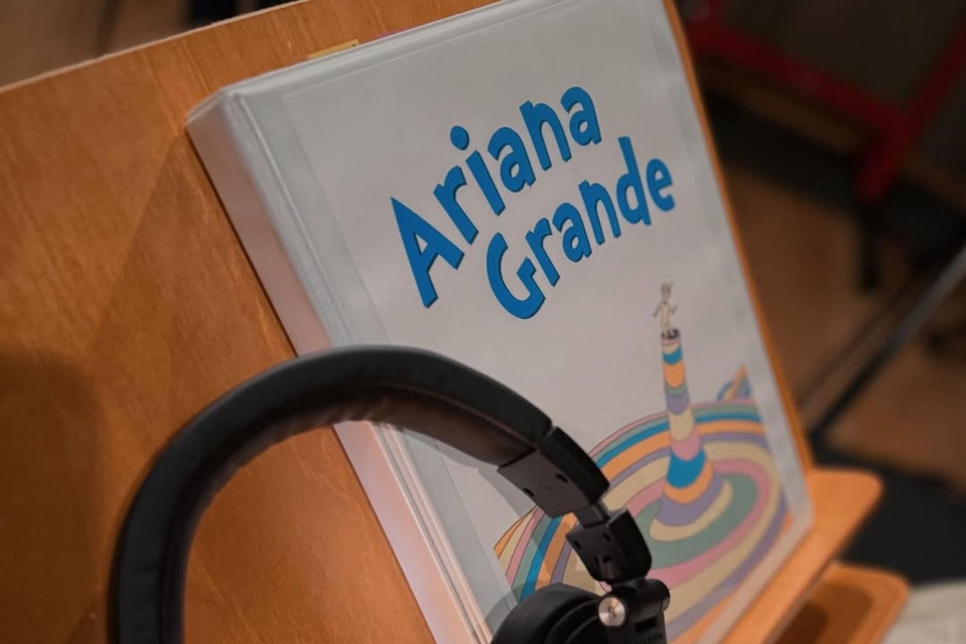Ariana Grande vuelve a la animación con '¡Oh, Cuán Lejos Llegaras!' basada en el clásico de Dr. Seuss